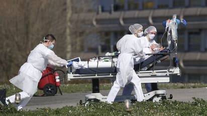 கொரோனா வந்தால் அந்த இரண்டு நாள் ரொம்ப பத்திரமா இருக்கணும்..!! மருத்துவ ஆய்வாளர்கள் வெளியிட்ட அதிர்ச்சி..!!