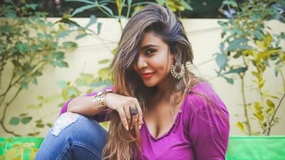 త్రిష, సమంతపై శ్రీరెడ్డి బూతు కామెంట్స్.. తన ముందు వాళ్లిద్దరూ పనికిరారట