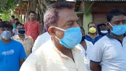 দিনেদুপুরে তৃণমূল কাউন্সিলরকে লক্ষ্য করে গুলি, আতঙ্ক ছড়াল রায়গঞ্জে