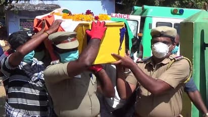 திடீர் நெஞ்சு வலி..! பணியில் இருக்கும் போதே மரணம் அடைந்த தலைமை காவலர்..!