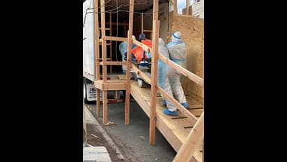 கொரோனாவிலிருந்து தப்பிக்க நாட்டு மருந்து சாப்பிட்ட11 பேர்.. உயிருக்கு போராட்டம்..!