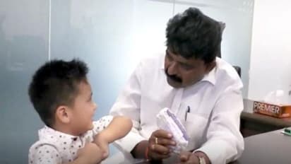 చిన్నారి పెద్ద మనసు: సైకిల్ కోసం దాచుకున్న డబ్బు... సీఎం రిలీఫ్ ఫండ్‌కు (వీడియో)