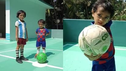 രണ്ടര വയസ്സുകാരൻ വാശി പിടിച്ചു: വീടിന്റെ മട്ടുപ്പാവിൽ ടർഫ് മൈതാനം ഒരുക്കി പെയിന്റിംഗ് തൊഴിലാളിയായ പിതാവ്