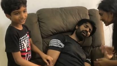 ஐயோ பாவம்... மயக்கம் போட்ட சூரி மூஞ்சில் சுடு தண்ணியை ஊற்றிய மகன்! வீடியோ...