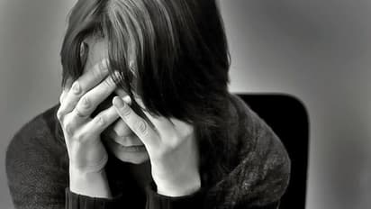 மனநல பிரச்சனை ஒருவருக்கு இருக்கா? அப்போ அவங்களிடம் இந்த கேள்வி கேட்காதீங்க..!!!