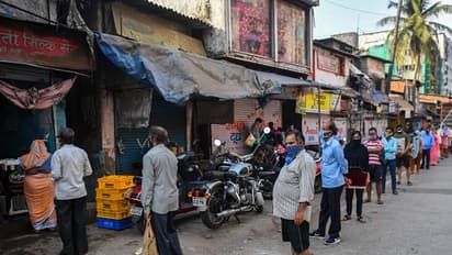 ৩৮১টি সংক্রমণ প্রবণ এলাকা চিহ্নিত  মুম্বইতে, আক্রান্তের সংখ্যা ছুঁতে চলল ৭০০ গণ্ডি