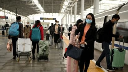 அமெரிக்காவுக்கு லட்சக்கணக்கில் படையெடுத்த சீனர்கள்..!! பகீர் தகவல் வெளியிட்ட நியுயார்க் நாளிதழ்..!!