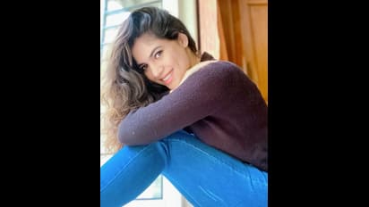 அழகிய அசுரா பார்வையை வீசும் பிக் பாஸ் ஷெரின் ! கவிழ்ந்து போன ரசிகர்கள்...கொள்ளை அடிக்கும் கண்கள் இதோ !!