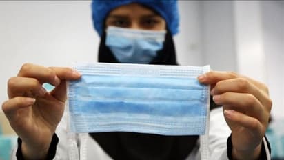 மளிகை பொருட்களுடன் சோப்பு, கிருமி நாசினி, முகக்கவசம் கொடுங்கள்..!! தமிழக அரசுக்கு நாகை எம்எம்ஏ கோரிக்கை..!!