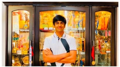 নিজের সমস্ত ট্রফি বিক্রি করে সংগৃহিত অর্থ প্রধানমন্ত্রী ত্রাণ তহবিলে দান করলেন অর্জুন