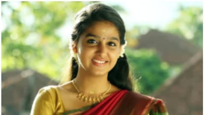 ആ ഫോട്ടോഗ്രാഫര് പറഞ്ഞ കാര്യം വിഷമിപ്പിച്ചു; അനശ്വര രാജൻ പറയുന്നു