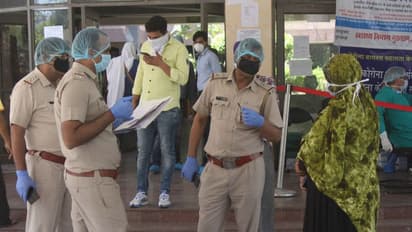 కరోనా వైరస్: హైదరాబాద్ కంటైన్మెంట్లలో జీవితం ఇదీ...