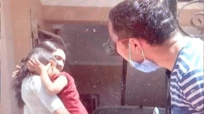 7 दिन बाद घर पहुंचा डॉक्टर पत्नी बेटे को दूर से निहारता रहा, बोला- चिंता मत करना, जल्द आऊंगा