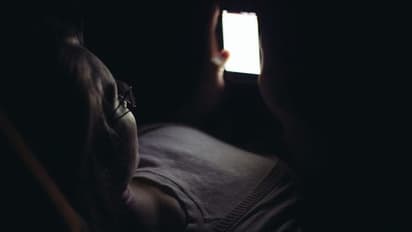 Screen Time : മൊബൈല്‍ ഫോണ്‍, ലാപ്‌ടോപ് ഉപയോഗം കുറച്ചില്ലെങ്കില്‍...