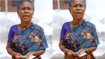 ക്ഷേമപെന്ഷന് വീട്ടിലെത്തിയപ്പോള് പുഞ്ചിരിച്ചുകൊണ്ട് നഞ്ചിയമ്മ വീണ്ടും പാടി; വീഡിയോ പങ്കുവെച്ച് മന്ത്രി