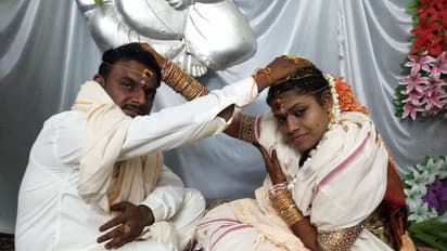 కరోనా ఎఫెక్ట్: అనకాపల్లిలో ఏడుగురితోనే ఒక్కటైన జంట