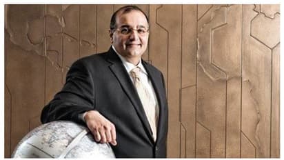 লকডাউন ভেঙে রোড ট্রিপে ধনকুবের, ছুটিতে পাঠান হল মহারাষ্ট্রের স্বরাষ্ট্র দফতরের আমলাকে