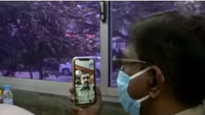 தூள் கிளப்பும் "ZOOM" செயலி! வீட்டில் முடங்கி இருந்தாலும் பரபரப்பா வேலை செய்ய முடியும்..!