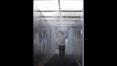 ആളുകളുടെ ദേഹത്ത് അണുനശീകരണി തളിക്കുന്നതിനെതിരെ ആരോഗ്യമന്ത്രാലയം