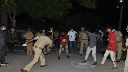 లాక్ డౌన్ నిబంధనల ఉల్లంఘన...కొరడా ఝలిపించిన రామగుండం సిపి