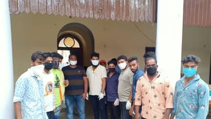 ಮೈಸೂರಿನಲ್ಲಿ 'ಯಶ್ ಅಭಿಮಾನಿಗಳ ಬಳಗ' ತಂಡದಿಂದ ಆರಕ್ಷಕರಿಗೆ ಆಹಾರ ವಿತರಣೆ!