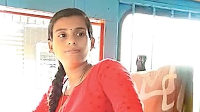 ടാങ്കര്‍ ലോറിയുടെ വളയം പിടിക്കുന്ന 22 കാരി; ലോക്ക് ഡൗണിലും ഡെലീഷ്യ തിരക്കിലാണ്