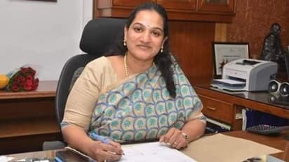 22 ದಿನಗಳ ಹಸುಗೂಸಿನೊಂದಿಗೆ ಡ್ಯೂಟಿಗೆ ಮರಳಿದ IAS ಅಫೀಸರ್‌