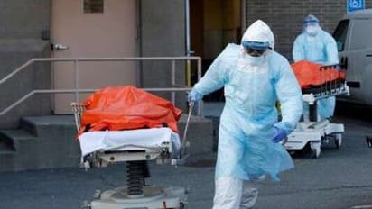 കൊവിഡിൽ തകർന്നടിഞ്ഞ് അമേരിക്ക; ഏഴ് ലക്ഷം കടന്ന് വൈറസ് ബാധിതർ; മരണം 37000 കടന്നു