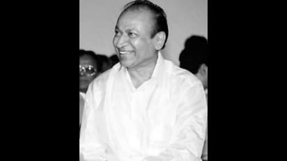 ಚಿತ್ರರಂಗ ಎಂದೂ ಮರೆಯದ ಮಾಣಿಕ್ಯ ಡಾ. ರಾಜ್; ಅವರಿಗಿದೋ ಫೋಟೋ ನಮನ!