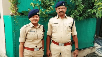 गजब का संयोग: बेटी DSP तो पिता SI, दोनों एक ही थाने में 20-20 घंटे ड्यूटी कर निभा रहे अपना कर्तव्‍य