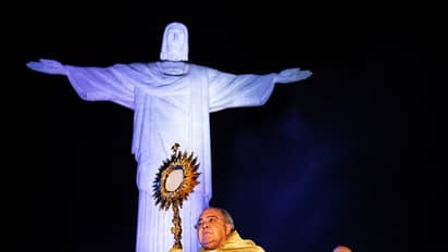 നീയും നിന്‍റെ കുടുംബവും സുഖം പ്രാപിക്കട്ടെ, ആമേന്‍...; ചിത്രങ്ങള്‍ കാണാം