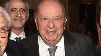 అమెరికాలో మరణ మృదంగం: కరోనాతో ట్రంప్ ప్రాణ స్నేహితుడి మృతి