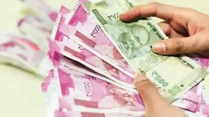 আকর্ষণীয় সুযোগ, স্ত্রীর নামে অ্যাকাউন্ট খুললেই প্রতি মাসে ঢুকবে বিপুল টাকা