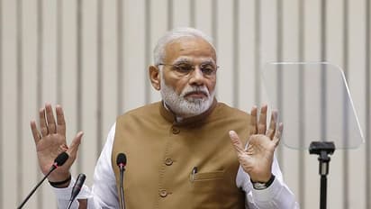 மருத்துவ பணியாளர்களை தாக்கினால் கடும் நடவடிக்கை..! எச்சரித்த பிரதமர் மோடி..!