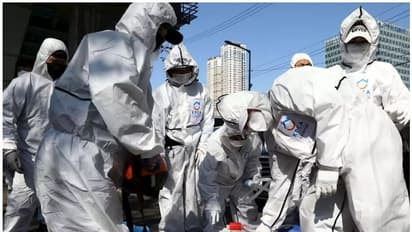 കൊവിഡ് നിയന്ത്രണാതീതം, ലോക്ഡൗൺ നീട്ടി ലോകരാജ്യങ്ങളും