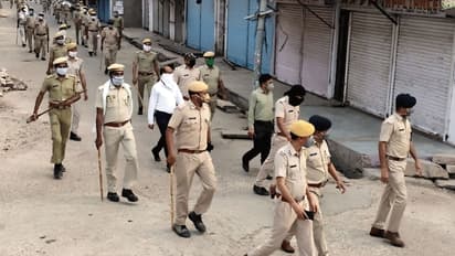 सावधान..अब लॉकडाउन तोड़ा तो नहीं मिलेगी सरकारी नौकरी और ये सेवाएं..सरकार ने जारी किया ये फरमान