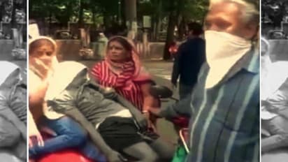 लॉकडाउन में फजीहत: स्कूटी पर यह शव नहीं, सरकारी इंतजाम हैं, रोते हुए मदद मांगते रहे परिजन