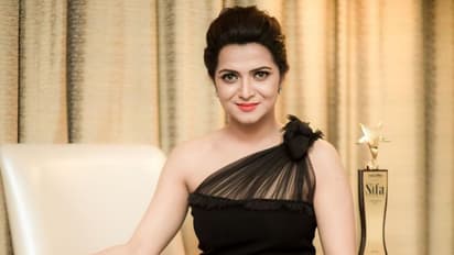 15 வயதில் வேற லெவல்..! முதல் முறையாக வெளிநாட்டு ஷூட்டிங்கில் எடுத்த புகைப்படத்தை வெளியிட்ட டிடி..!