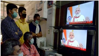 രണ്ടാം ഘട്ടത്തിൽ കൃത്യം 'ക്വാറന്റൈൻ കാലാവധി'യിലേക്ക് രാജ്യത്തെ ലോക്ക് ഡൗൺ നീട്ടി പ്രധാനമന്ത്രി