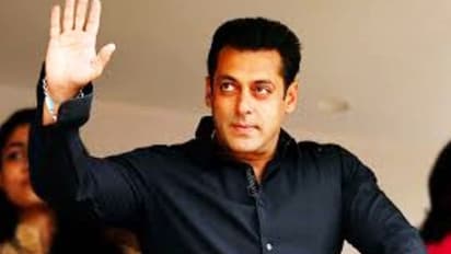 কখনও পরিস্থিতির কবলে পড়ে, কখনও অপরাধের দায়, হাজত বাস হয়েছিল যে তারকাদের