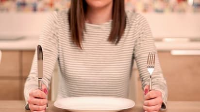 ലോക് ഡൗൺ; അമിത വിശപ്പ് അലട്ടുന്നുണ്ടോ; നിങ്ങൾ ചെയ്യേണ്ടത്...