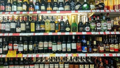 WB Excise Revenue: মদেই ভরছে কোষাগার, আবগারি দফতরের রাজস্ব আদায়ে নতুন রেকর্ড