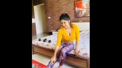 ఫిట్ అండ్ హాట్.. బిగ్ బాస్ బ్యూటీ జిమ్ కసరత్తులు వైరల్