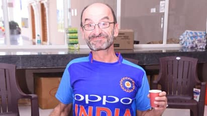 కరోనా నుంచి కోలుకుని స్వదేశానికి: ప్రభుత్వంపై బ్రిటన్ వాసి ప్రశంసలు