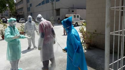 देश में कोरोना का कहर जारी, संक्रमितों की संख्या पहुंची 13,000