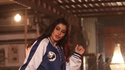 ஹாலிவுட் மாடல்களுக்கே டப் கொடுக்கும் பியூட்டி... நம்ம சென்னை பொண்ணு அனிஷாவின் அசத்தல் போட்டோ கேலரி...!