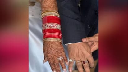 కరీంనగర్ జిల్లా: ప్రేమ పెళ్లిళ్లు, అత్తింటి ముందు ధర్నాలు