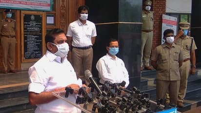 முன்னிலைப்படுத்திக்கொள்ள முனைகிறார்கள்.. இக்கட்டான நேரத்திலும் இப்படியா.? எதிர்க்கட்சிகளை வறுத்தெடுத்த ஈபிஎஸ்!