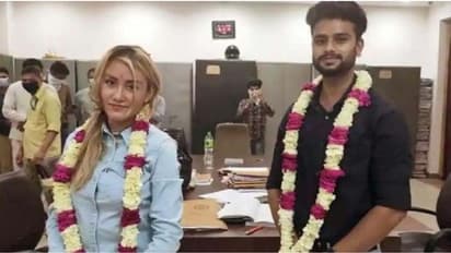 லாக்டவுன் மத்தியில், இருநாட்டு காதலர்களுக்காக திறக்கப்பட்ட நீதிமன்றம்.!!