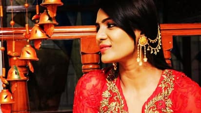 மீரா மிதுன் சர்ச்சை பேச்சால் வெடித்த பிரச்சனை..!! கைது செய்யக்கோரி போலீசில் பரபரப்பு புகார்..!!